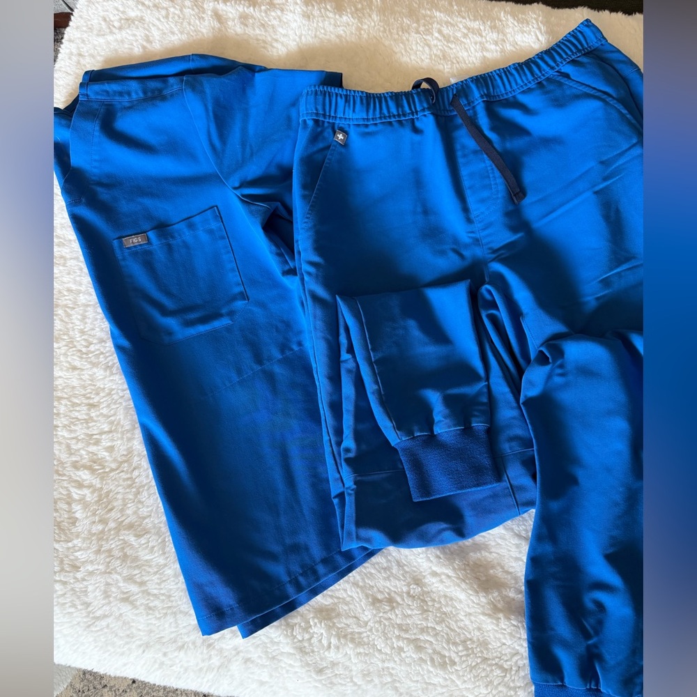 FIGS Royal Blue Medical Scrub Set